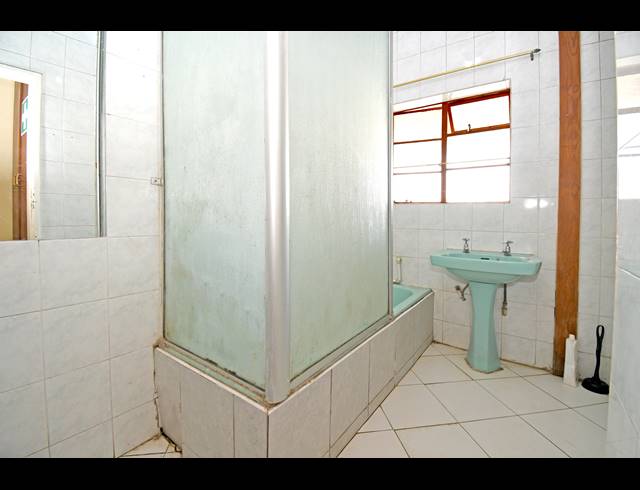5 BEDROOM HOUSE FOR SALE IN BRIXTON